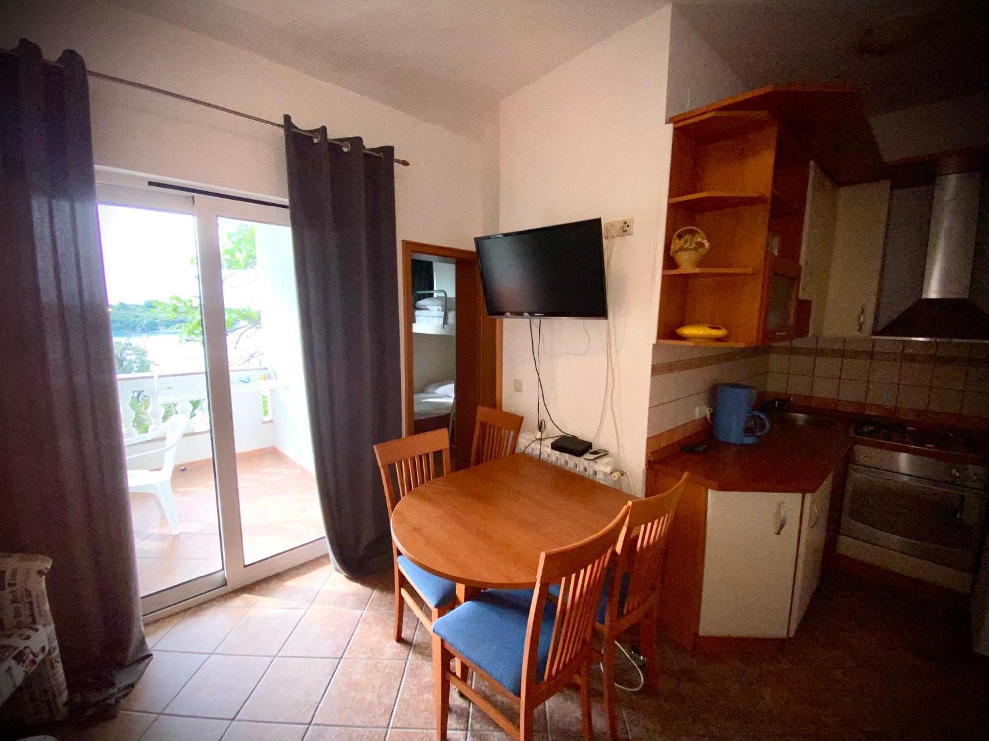 Apartements And Rooms Next To The Sea - Belveder Rab Супетарска Драга Екстериор снимка